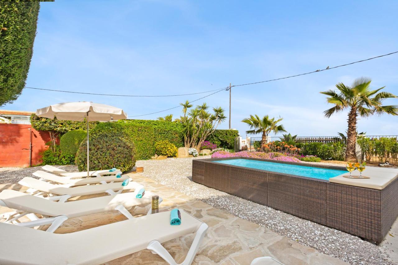 Villa Erika Beach House Malgrat de Mar Bagian luar foto