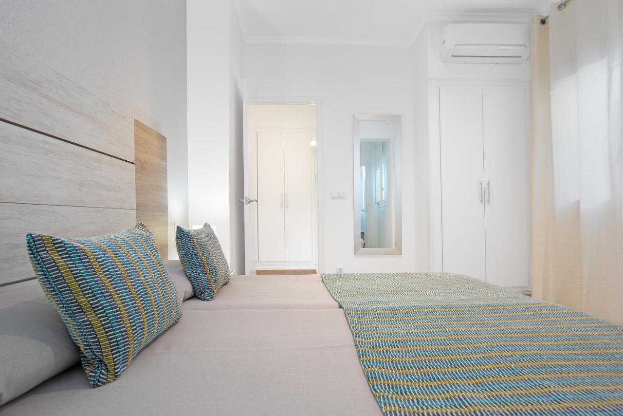 Villa Erika Beach House Malgrat de Mar Bagian luar foto